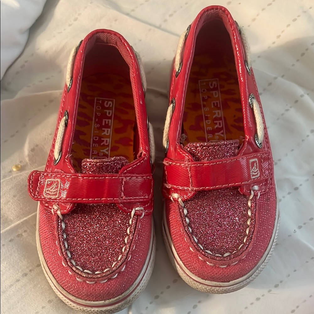Sperry Pink Moccasin Shoes with Classic Design